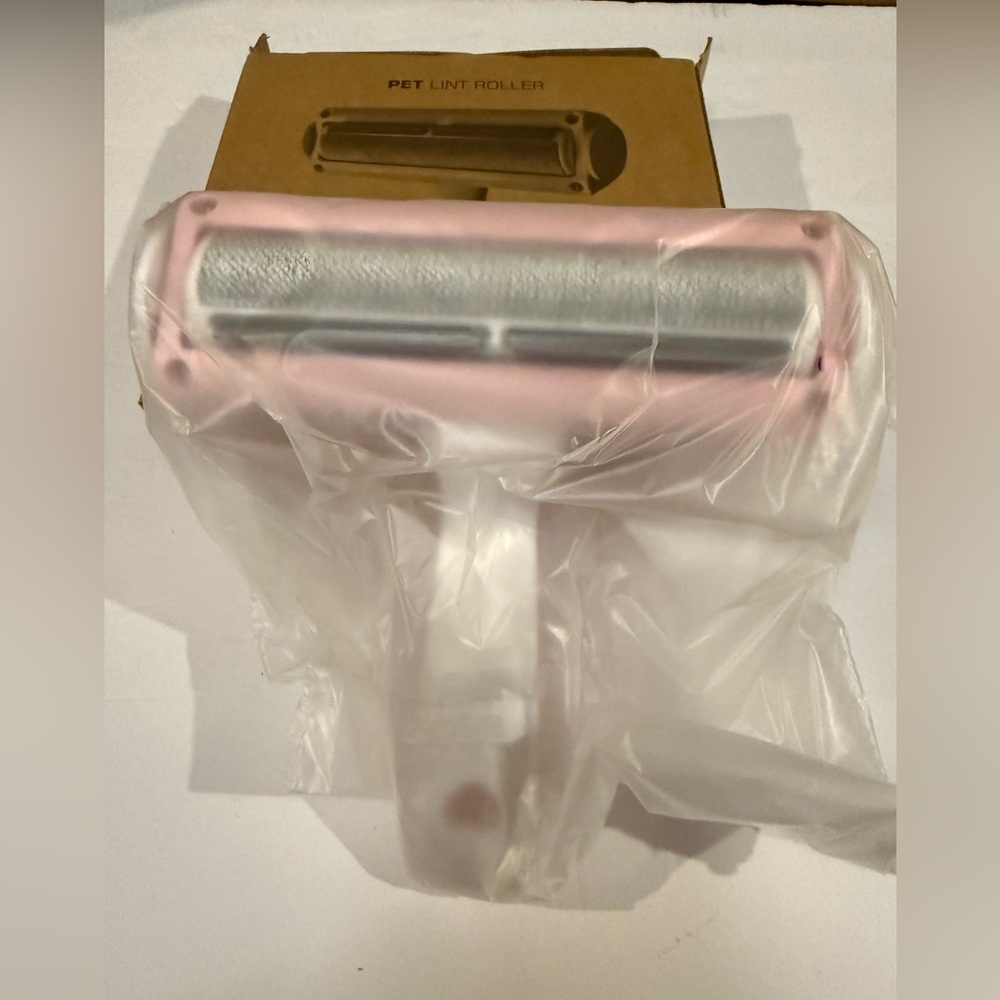 Pet lint roller brand new